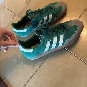 Adidas Samba Collegiate Green.